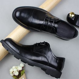 Chaussures en cuir Mens Business Formal Wear 2023 Summer Nouveau Soufflement tout-match All-Match Casual British Style Daily Shoes