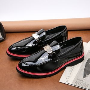 Schoenen Loafers Men Kleur Matching Patent Leather Pu Metal Decoration Fashion Business Casual Daily All Match Ad Da