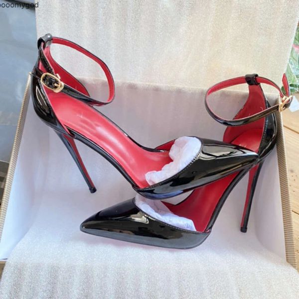 Chaussures Designer de mode de luxe Red Bottoms Sexy Pointed Point Soled Black Versatile High Heels Super peu profondément talons minces 12cm Foreig