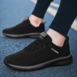 Schoenen heren lichtgewicht sneaker zwart gaas ademende kant -up wandelen gevulkaniseerde schoen vrouwen buiten wandelschoenen zapatos de hombres