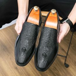 Chaussures Nouveau Crocodile Match Men's Business Formal Dress Chaussures Black Leather Locs Prom Slipon Moccasins Gentleman Wedding Chaussures 46E