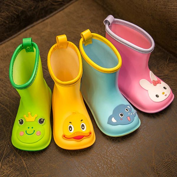 shoes Nouveau enfant chaussures de pluie enfants botte cheville PVC caoutchouc garçon bébé dessin animé chaussure d'eau enfant en bas âge imperméable fille imperméable bottes de pluie printemps