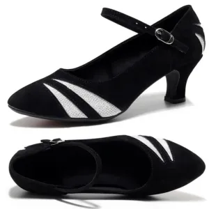 Schoenen Nieuwe Latin Dance Shoes Salsa Tango Classic Fashion Shoes High Heel Dames Suede Black Girls Gesloten Toe Sandals Party Sneakers