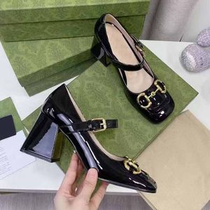 Chaussures de créateurs chaussures femme robe lettre de vache de cowide ceinture hauts hauts talon plus grossier boucle en métal boucle dame talon chaussure de bateau grande taille 34-41-42 semelle en cuir authentique 69385 ed 5