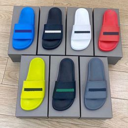 Schoenen slippers beroemde strand mannen dames slider glides sandalen rubber ontwerper platte zool heren dames slipper sandaalgrootte 34-46