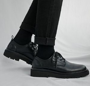 Chaussures Top Qualités Chaussures décontractées Platforms Sneakers hommes Femmes Designer Trainers Mentides en cuir Chaussures noires blanches