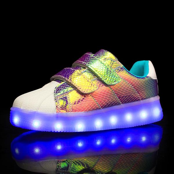 Chaussures Sneakers LED Onclejerry pour la mode enfant et adulte éclairer des chaussures brillantes USB Chaussures lumineuses rechargeables pour les filles de garçons