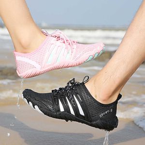 Chaussures eau 2021 été eau hommes sports de plage pieds nus chaussettes de natation Aqua chaussures femmes 36-47 P230603