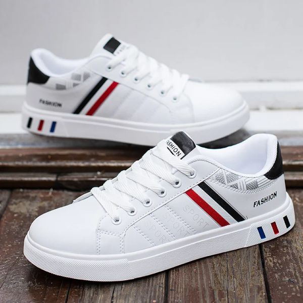 Chaussures blanches vulcanisés baskets garçons bon marché chaussures confortables hommes hommes automne printemps 2021 baskets de mode masculines