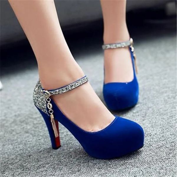 Chaussures Femme Bling Tassel High Heels Femelle Velvet Chaussures plate-forme Pumps Bottom Pumps Dames Robe de soirée Chaussures Big Taille 41 42