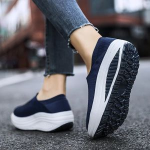 Chaussures Chaussures de marche pour femmes Lady Fashion Fitness Chaussures respirant Shoke Shoes Casual Mesh Platform Platephet Sneakers Scarpe Sneakersy Sapatos