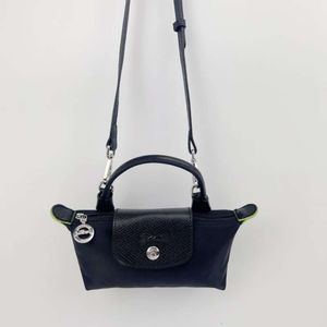 Acheter le sac à bandoulière à la vente la plus vendue Nouvelle promotion d'usine à 85% Mini Bag des femmes Sac à manche en nylon à manches en nylon