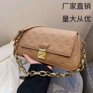 Winkel Luxe Tassen Groothandel Detailhandel 2024 Nieuwe Keten Mode Kleine Tas Dames Mori Schattig Handheld Wtern Stijl Versie Schouder Vereenvoudigd