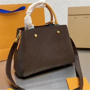 Sac à provisions cossbody sacs épaule wallet2023Luxurys top designers Lady haute qualité femmes sac à main sacs à main de mode mère classique pochette sac à main fourre-tout