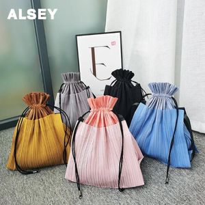 Boodschappentassen Alsey Miyake geplooide reistas Koreaanse mode schouderontwerper handtas plus size tote eenvoudig voor vrouwen