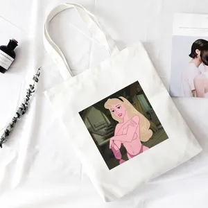 Sacs à provisions amusants ne portant pas de sous-vêtements Princesse épaule toile Harajuku Cartoon Messager Sac mignon Ulzzang Handbag Femmes décontractées