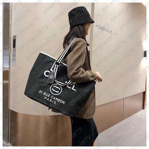 Bolsos de compras Bolso de diseñador de marca de lujo Bolso de viaje informal de moda para mujer Gran capacidad Nylon Mommy Tote Bolso de hombro para mujer Bolso qwertyui879