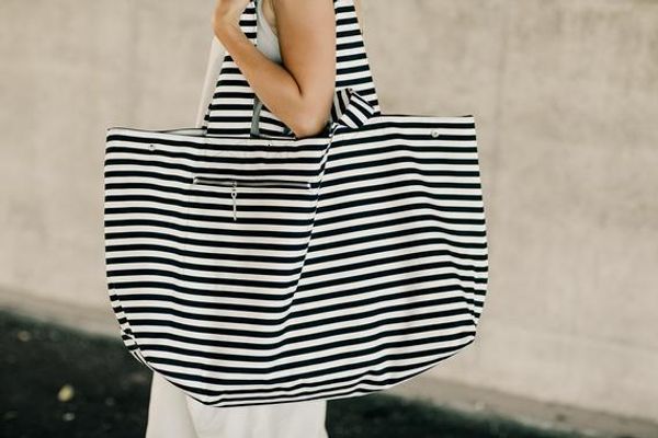 Bolsas de compras Grueso Lienzo grande Moda Durable Mujeres Rayas blancas y negras Bolso de hombro Tote Lino Algodón Maximal 230216