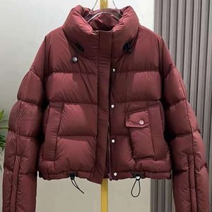 Chaqueta corta de plumón para mujer en invierno 2023, nueva versión coreana de moda, chaqueta gruesa de pan pequeño, chaqueta de plumón de pato Popular