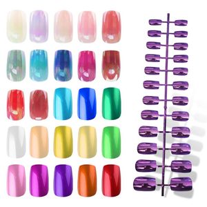 Courts faux ongles couverture complète sur le carré mate artificiel faux autocollants acryliques colorés décalcomanies