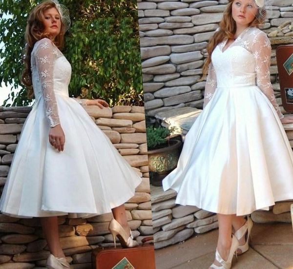 Vestido de novia de longitud de té de marfil corto Vestidos de novia de encaje únicos con cuello en V sexy Vestidos de novia Vestidos de boda de campo de manga larga Robe De Mari￩