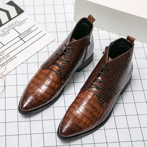 Korte mannen Britse laarzen schoenen trendy krokodil patroon pu ing puntige teen kant kant zipper mode business casual dagelijkse f978