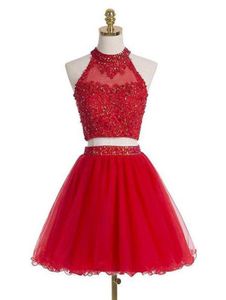 Robe de bal à retour rouge court halter une ligne deux pièces appliques paillettes perlées élégant tulle creux de dossier de dos.