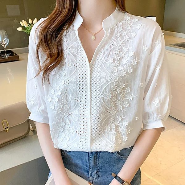 Blouse à manches courtes Femmes Vneck Vêtements pour femmes Mode Tops d'été Femme Embroderie Coton Shirts blancs Blusas 14204 240326