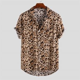 Korte mouw luipaard print shirt mannen revers hals losse knoop omhoog blouse ademende zomer streetwear sexy shirts mannen 220527