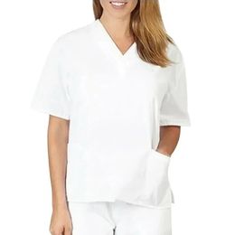 Korte mouw Solid Nurse Uniform V-hals Beauty Salon Overalls Clinic Carer Healthcare Tunic Women Patchwork Pocket Scrub Tops 240517