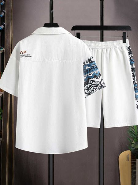 Ensemble de chemises à manches courtes pour hommes Summer Trendy Design Patchwork Imprimé Sports Casual Sports Shorts Two-Piece Clothing Set
