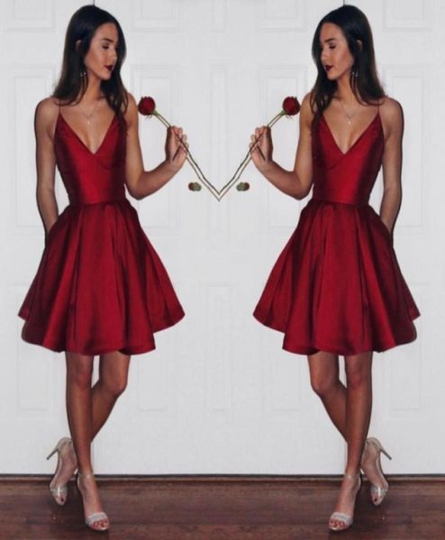 Robe de cocktail rouge à vin court Spaghetti Strap Bourgogne Bourgogne Robe de fête personnalisée Petites robes de bal à bas prix 20175479513