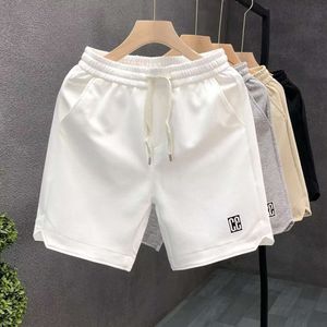 Pantalones cortos, tendencia de verano masculina, capris casual estampado y guapo y guapos, pantalones deportivos versátiles blancos para hombres