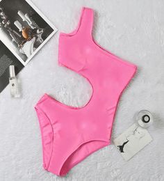 Hombro Traje de baño asequible Hipster Acolchado Top Calidad Women039s Trajes de baño de una pieza Playa al aire libre Natación de lujo Vendaje Des4742825