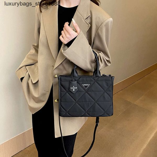 Diseñador de bolsas de hombro American Classic Tending Style New Tote Bag Borded Borded Hild Diamond Bag Single Capacidad Fashion Fashion