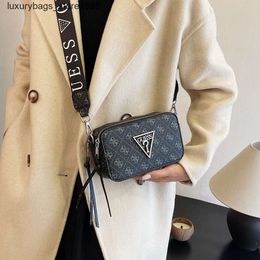 Schoudertas Designer Amerikaans Trend Merk Letter Nieuw Minimalistisch Ketenverbinding Bedrukt Effen Kleur Modieus Klein Vierkant met één schouder Crossbody voor dames