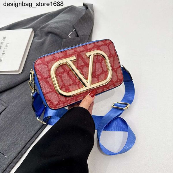 Sac de sac d'épaule Designer Factory High Quality Wholesale New Fashion Big V Brand Brand Caméra polyvalente Petit carré OBLIQUE ÉTRADDE FEMANS POUR LE TRAVEMENT FORT