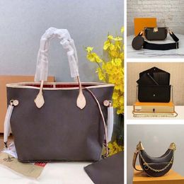 Bolso de hombro Diseñador Mujer Bolsa de mensajero Bolso de lujo Bolso de billetera Bolso de moda impreso clásico Hombre versátil Solapa Tres en un bolso de croissant Bolso para hombre