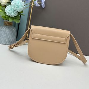 Sac de sac d'épaule Designer Womens Mini Saddle haut de gamme Vrai vache vache portefeuille LETTRE DE LUXE LEXURE LETTRE BRODAND SUB BRESSE CROSS-FORM FORME POUR FEMMES