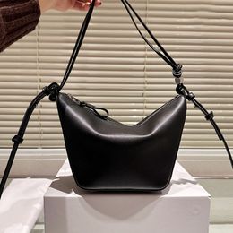 Bolso de hombro Hamaca Axilas Hobo Bolso de diseñador Bolsos de compras Bolsos cruzados de cuero genuino Cremallera Cartera de mujer Correa ajustable