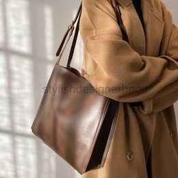 Schoudertassen 2022 Designer Hoogwaardige vrouwen Schoudertas Leer Handtas Takken Grote capaciteit Solid Color Woman Shopper Messenger BagstylishDesigner Bags