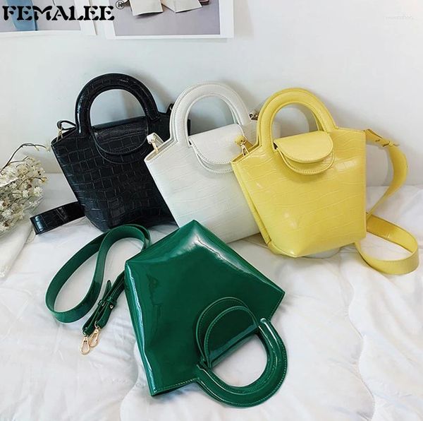 Bolsos de hombro 2024 Alligator Patente Cuero Gran capacidad Bolsos de moda Femenina Femenina Messenger Messenger Bolsa Trendy Party Tote Sac