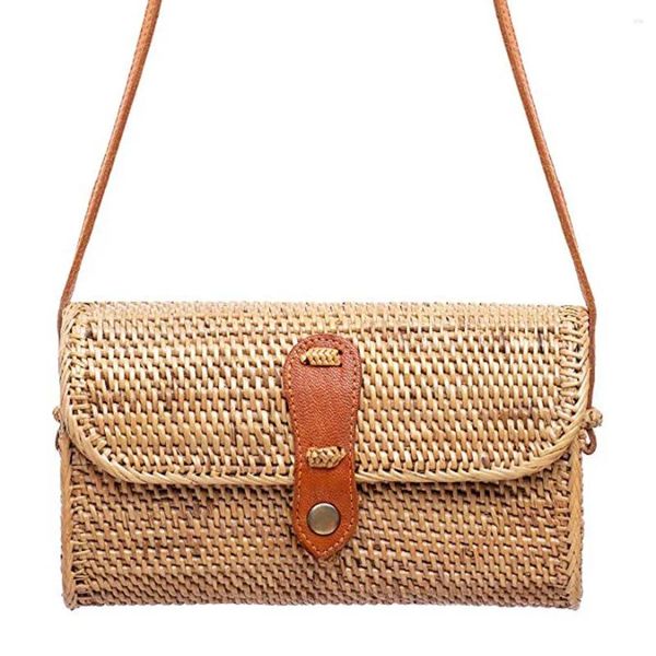 Bolsos de hombro 2024 Bolsos de bolsas de paja de moda Mujeres vintage Rattan de verano Bolso de playa tejido a mano para Bolsa Sac Main Femme