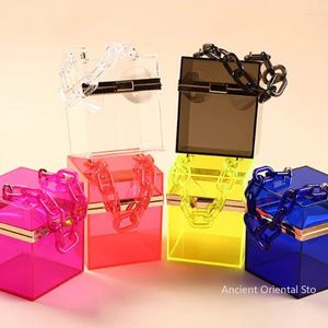 Sacs à bandouliers 2024 Tendance transparente Clear Jelly Acrylique Box Handsbag avec Chian pour les femmes Elegant Evening Party Bag Bags Femme