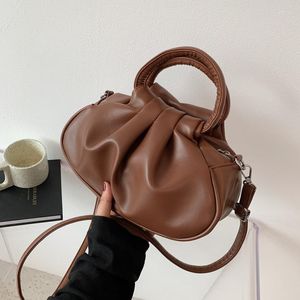 Schoudertassen tas voor vrouwen geplooide eenvoudige design trend kleine messenger vrouwelijke tote dames grote capaciteit handtas