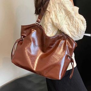 Sacs à bandoulière Sacs à main de luxe de styliste pour femmes, nouveau sac à bandoulière populaire en cuir souple de grande capacité rétro, automne 2023qwertyui879