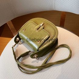 Bolsos de hombro Bolsos Bolso retro de PU Nuevo bolso de hombro de diseño de moda para mujer Bolso de mensajero completo para mujerblieberryeyes