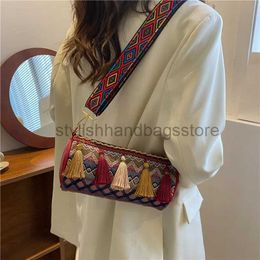 Sacs à bandoulière Bohème Cylindre Forme Sac Vintage Téléphone Bourse Frange Gland Sac Latéral Pour Girlsstylishhandbagsstore