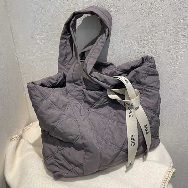 Sacs à bandoulière Marque Nylon Matelassé Shpper Sac Rembourré Poignée Courte Fourre-Tout De Luxe Grandes Femmes Sacs À Main Lady Doux Chaud Cartables 230322