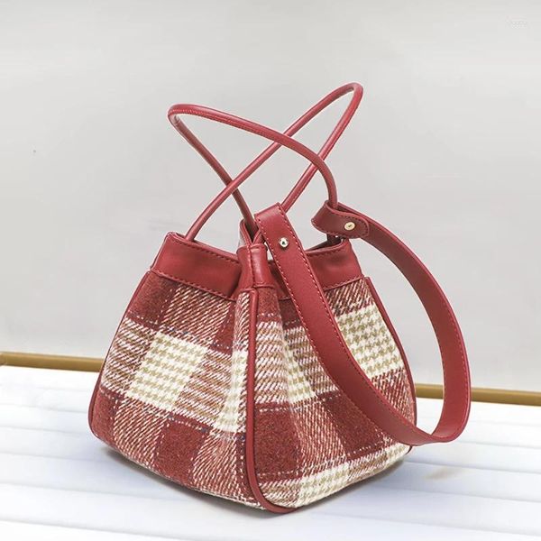 Sacs à bandouliers Chinois Plaid de style chinois pour femmes sacs à main de concepteur de luxe 2024 laine avec un mini tissu de poche intérieure